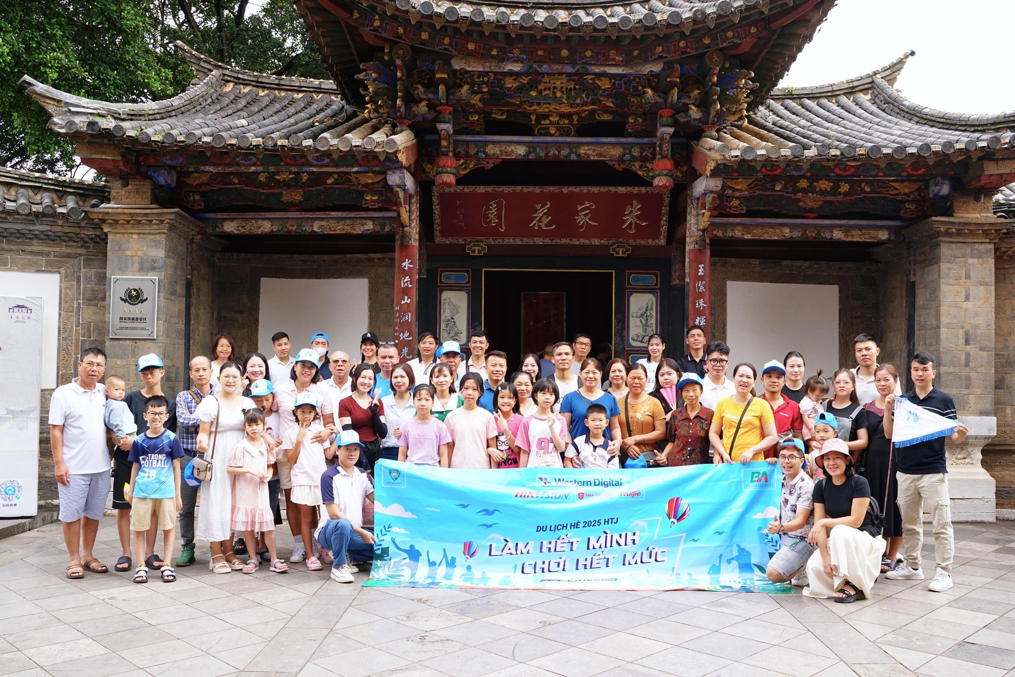 HTJ VIỆT NAM – CHUYẾN DU LỊCH HÈ GẮN KẾT & LAN TỎA YÊU THƯƠNG